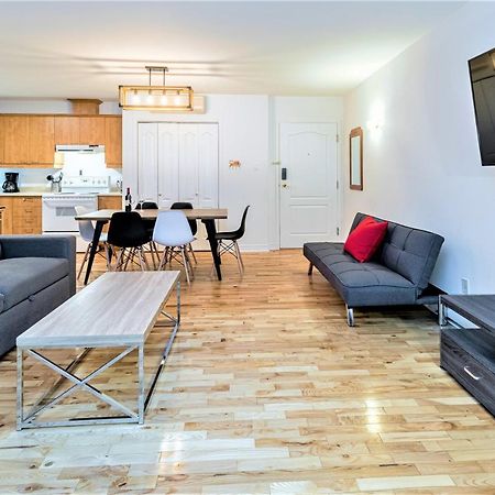 Le Theatral - En Plein Coeur De L'Action Avec Stationnement Appartement Québec Buitenkant foto